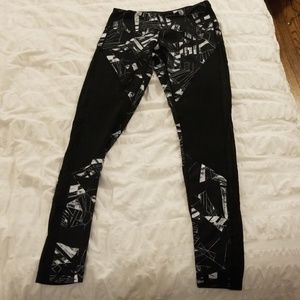 Sheer detail leggings